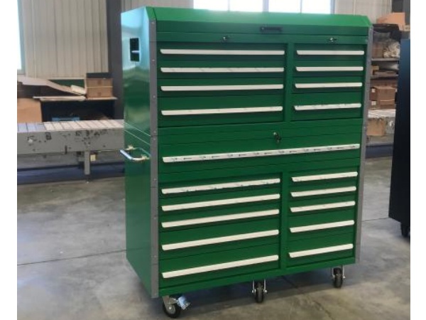 Metal garage kabinet på hjul